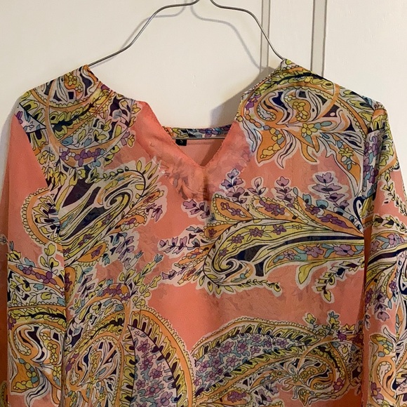 Beach cover-up - Picture 2 of 3